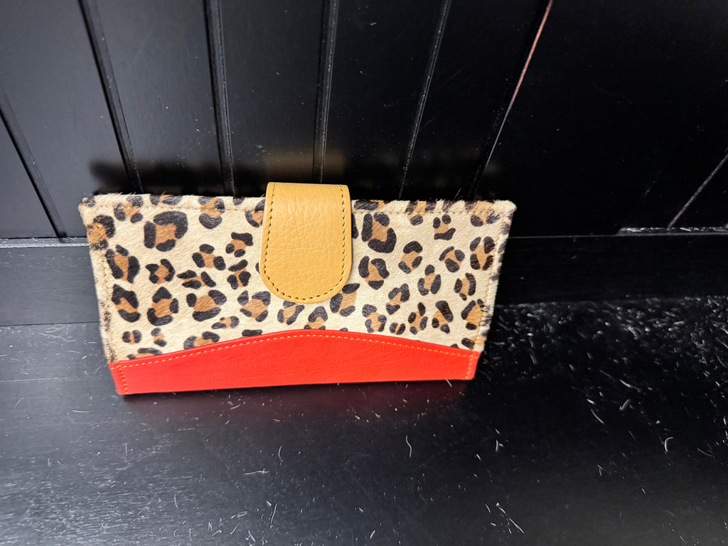 Natural Cowhide Bright Leopard Printed Wallet