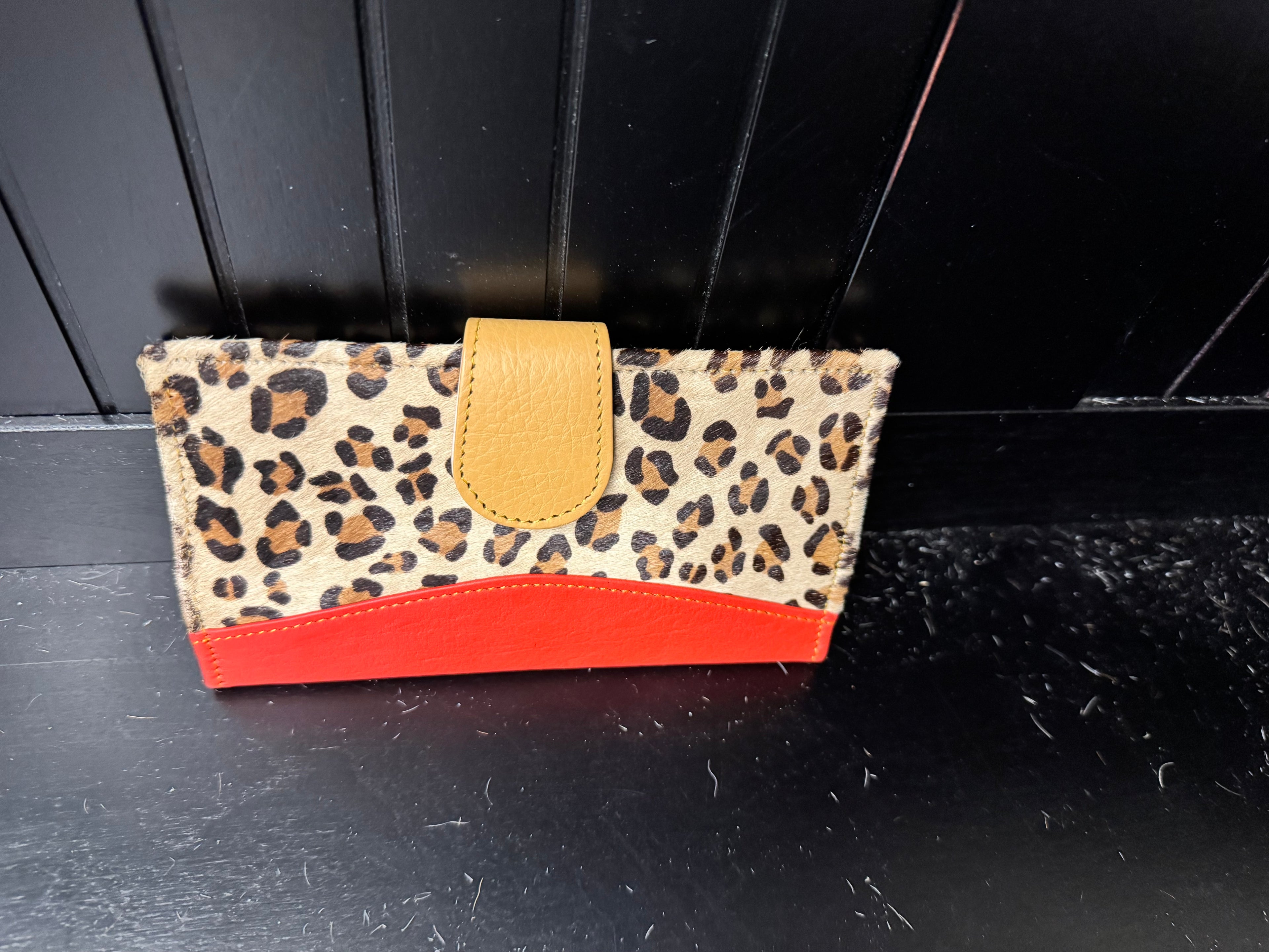Natural Cowhide Bright Leopard Printed Wallet