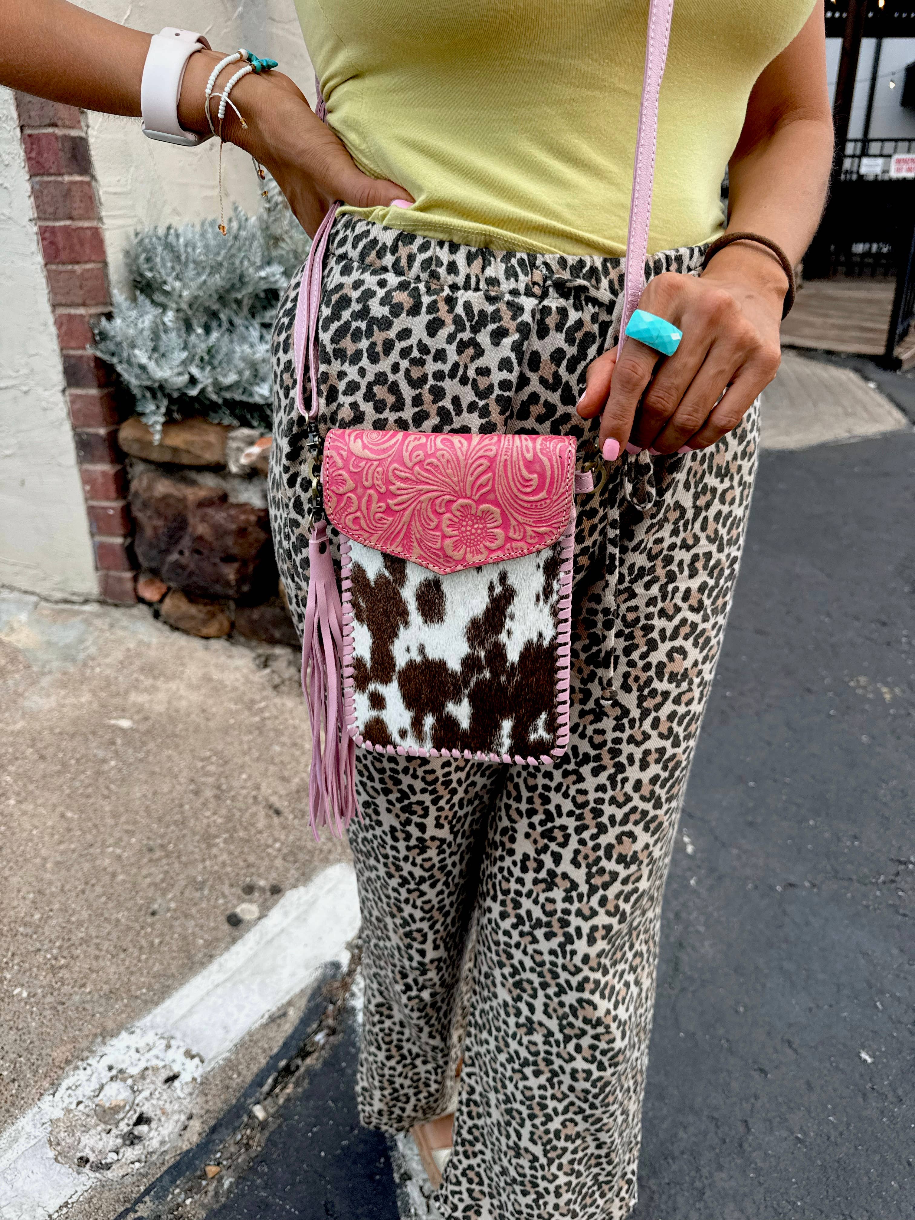 Phone Crossbody Western Tooled Leather Phone Mobile Purse: Turquoise Black